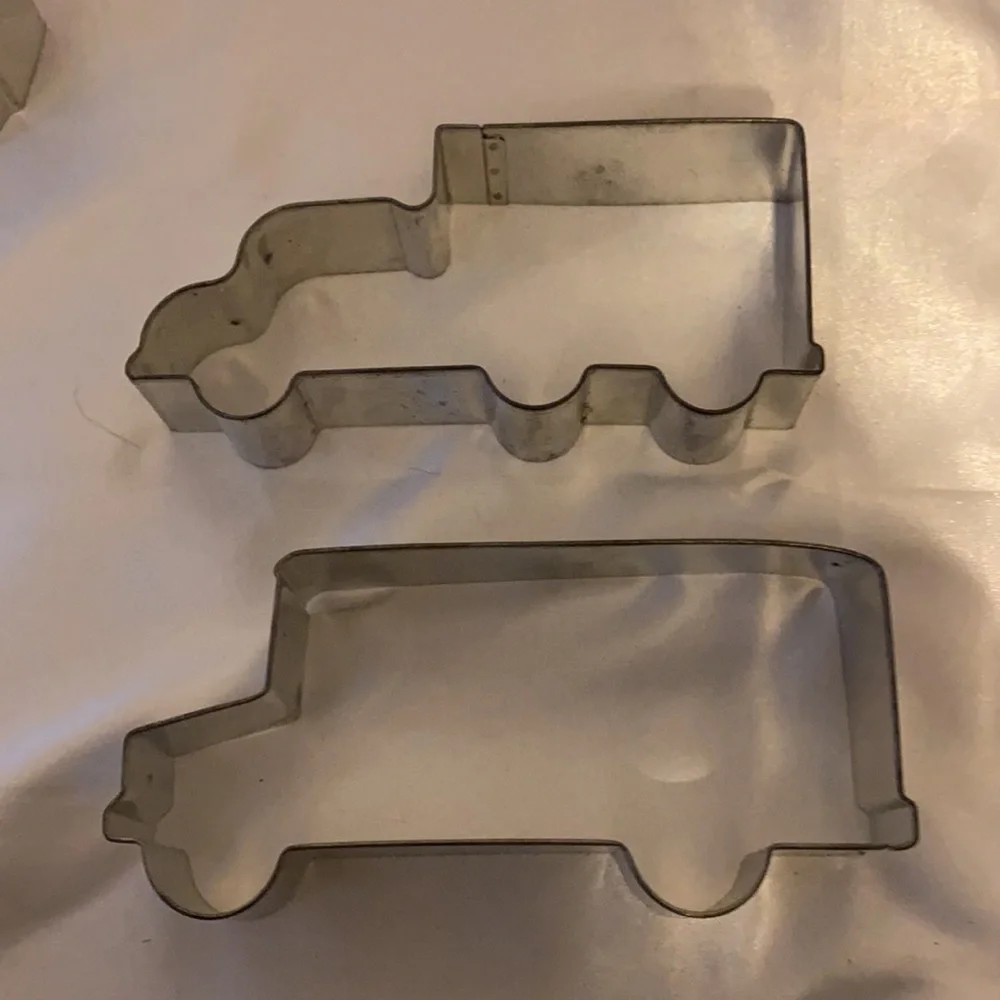 Williams Sonoma cookie cutter set